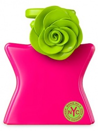 EXCLUSIVELY AT SAKS. Madison Square Park was the height of fashion in the Gilded Age. Today it's back-in hip-&-cool revival mode. So now is the time for a neighborhood eau de parfum; an arresting, super-bright mélange of romantic florals and crisp greens. The vibrant neon pink and green bottle has a removable, grass-green Deco Modern rose-blossom accent (on the 3.3 oz.