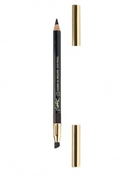Updated with a new formula, with highly pigmented colour for a deep impact and long-lasting finish. The texture glides onto the skin effortlessly, and Jojoba Oil makes the finish on the skin smooth and comfortable. A wax adhesive acts as a fixing agent to reinforce the intensity of the pigment for hours. With its blending tip and soft, silky texture, the pencil allows you to achieve multiple effects: from precise lines to blurred shadow, or a kohl effect.