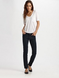 Slim, straight-leg denim in a chic, slightly cropped silhouette.THE FITFitted through hips and thighsMedium rise, about 7¼Inseam, about 30THE DETAILSZip flyFive-pocket style80% cotton/15% modal/5% polyurethaneMachine washMade in USA of imported fabricModel shown is 5'10½ (179cm) wearing US size 4.
