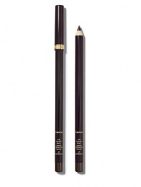 Create Tom Ford's signature sexy, smokey eye look with this intense, kohl-effect pencil. It combines innovative technology with rich color pigments and glides on skin for an ultra-fluid application. Use outside and inside the lid for an instant sensual and sultry effect. Includes custom sharpener.