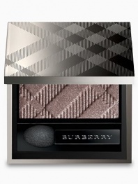 The innovative composition of Burberry Sheer Eye Shadow reconciles comfort with long-lasting wear. Light, yet creamy, this performing powder offers optimal adherence and ensures a smooth application and flawless colour fidelity throughout the day. Silicones provide extreme emolliency and comfort.Apply from the lash line to the socket line and then use a darker colour in the socket line. Apply to lower lashes if needed, taking it a little lower than you normally would across the eyes.