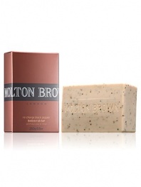 Winner of the 2009 Allure Best of Beauty Awards in the guys stuff category. This exfoliating soap bar is packed with Madagascan black pepper oil and cracked peppercorns to add serious spice to bathing. This deeply cleanses and smoothes the skin. 8.8 oz. 