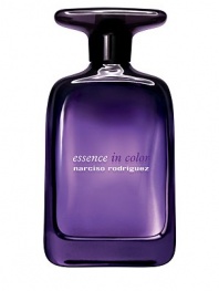 Every element of this ultra-sophisticated limited edition has been enhanced to dress the original Eau de Parfum in couture: Vibrating and colorful top notes have been added to the fragrance, the bottle is dressed up with one absolute color purple - and the outer packaging has a wink at Narciso Rodriguez fashion collages. 