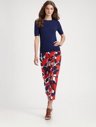 Slim, sleek capri-length pants in a bold vine print on Italian stretch cotton.Waistband with belt loopsHidden hookFront zipperFront and back welt pocketsRise, about 10Inseam, about 2397% cotton/3% elastaneDry cleanMade in USA of Italian fabricModel shown is 5'9½ (176cm) wearing US size 4. 
