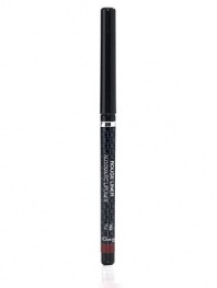 A new automatic lip liner enriched with a smooth glide-on creamy formula. The precise automatic pencil applicator makes it foolproof to line lips and create a perfect makeup artist pout. 