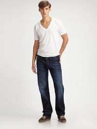 Special hand treatments lend an unwashed look, with a soft touch, to this expertly crafted straight-fitting denim jean.Five pocket styleButton flyInseam, about 34CottonMachine washImported