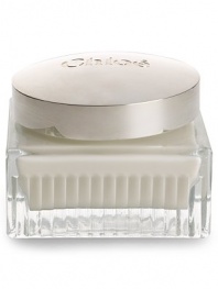Creme Collection. Indulge in a luxurious bath cream that leaves skin scented with the rose notes of Chloé. 5 oz. 