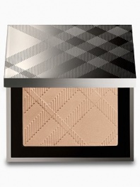 A sheer perfecting powder with an ultra fine, smooth and adherent texture that leaves the complexion balanced, shine-free and mattified with a long-lasting finish. Micronised powders provide lightweight comfort, while wild rose provides moisturising benefits. UV filters protect from damaging environmental exposure. Burberry Sheer Powder reduces any unwanted shine to help you achieve a beautiful satin finish. Apply sparingly on the forehead, around sides of nose and chin and under eyes. 