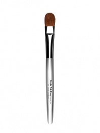 Wet/Dry Eyeshadow Brush, #21. The finest shadow blending brush, specially designed to work with wet or dry textures. Hand-crafted with the finest quality hair to create a mistake-proof, professional application. 5 Lucite handle. 