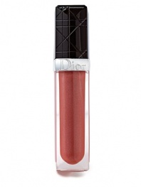 Creamy lipstick in a gloss. Lush, sensuous color plus rich, sexy shine. Deeply moisturizing. Superbly nourishing. So blendable, it seems to melt into your lips to shine, polish and define for hours. With a refreshing white tea fragrance. 