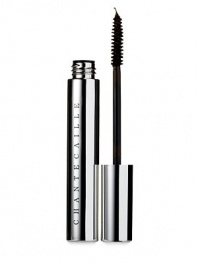 MASCARA NOIR lengthens and separates the lashes while imparting a luminous finish. Contains Chantecaille's signature Rosewater for its unique antibacterial and moisturizing effects, as well as fortifying Vitamin E, Beeswax, and the soothing touch of Green Tea. 