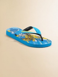 Everyone's favorite flip flops have been transformed into a kid-friendly design with a cool Transformers theme.Slip-on styleRubber upperRubber solePadded insoleMade in Brazil