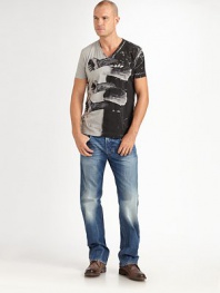 An edgy, rugged look with easy comfort crafted in fine cotton jersey.V-neckCottonMachine washImported