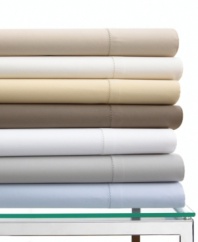 Ready for real luxury? Woven from 100% Egyptian cotton, this indulgently soft, 600-thread count fitted sheet is exquisitely designed and expertly tailored. Generously-sized to fit luxury mattresses up to 18 thick. Woven with lustrous 2-ply yarn to achieve total thread count.