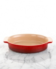 One great dish and a world of possibilities from the oven and microwave to the table. This large oval dish is perfect for baking casseroles, marinating chicken and steak or creating fabulous new recipes with ease. Plus, you can save the leftovers right in the dish and into your fridge! Limited lifetime warranty.
