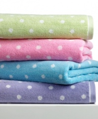 Hit the spot. Put a bit of pep into your daily routine with this brightly-colored Bambini Dots bath towel, featuring whimsical dots on a pure cotton ground for a playful addition to your bathroom. Choose from a range of fun hues.