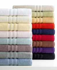 Color your world. Featuring luxurious Turkish cotton with an exceptionally soft finish, Lauren by Ralph Lauren's Carlisle bath towel outfits your space in style. Choose from an array of brilliant hues to complement your decor.