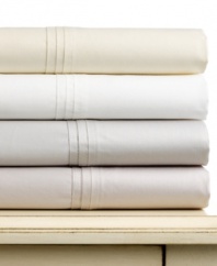 Crafted of the finest pima cotton, these 500 thread count Pinktuck Sateen pillowcases from Barbara Barry evoke a truly elegant feel and luxuriously soft hand. Finished with a classic triple pleat along the cuff. Choose from an array of soft hues.
