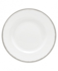 Fresh and cool in crisp white, the Silver Leaf bread and butter plate delivers modern style and iconic craftsmanship. Delicate feathered platinum applied using Wedgwood's signature technique shimmers with whimsy on sleek bone china.