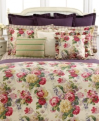 A delightful floral motif renders a classic appeal in this Surrey Garden decorative pillow from Lauren by Ralph Lauren. Finished with a whimsical ruffle border. Zipper closure.