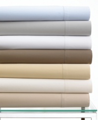 Ready for real luxury? Woven from pure Egyptian cotton, this indulgently soft, 600-thread count flat sheet is exquisitely designed and expertly tailored. Finished with delicate, open-stitch detailing at the hem. Mitered corners for a crisp, clean look. Woven with lustrous 2-ply yarn to achieve total thread count.