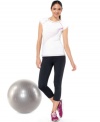 Look sporty for your workout in this graphic tee from Ideology. Check out the cropped leggings to complete the look!