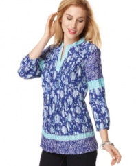 Make a pattern play in Style&co.'s colorful tunic. The crinkle-texture fabric adds a unique twist!