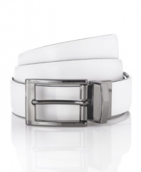 Smooth sophistication with modern polish. This reversible Alfani belt is a must-have for the workweek.