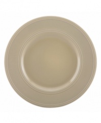 Elegance comes easy with these Fair Harbor dinner plates from kate spade new york. Durable stoneware in a serene sandy hue is half glazed, half matte and totally timeless.