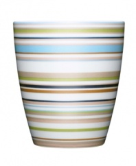 More than bold stripes and warm colors, the Origo tumbler transitions from oven to table and into the dishwasher without a hitch. Combine with other Iittala dinnerware pieces to make any setting pop. Designed by Alfredo Haberli.