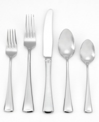 Give Sabrina flatware a hand for its polished everyday look and modern flare. Complete with matching serving pieces, this 45-piece set from G by Gorham offers the ultimate in convenience (and style) when it comes to setting the casual table.