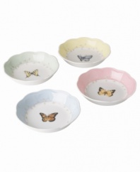 Discover a beautiful butterfly at the bottom of your fruit dish. Perfect for mixing and matching with Butterfly Meadow dinnerware, this whimsical set features four pretty pastels and a delicate vine design. With a gently scalloped rim. Qualifies for Rebate