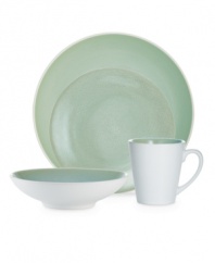 With clean lines and splashes of green, the Kealia place settings dish out casual fare with modern elegance, plus all the convenience of dishwasher- and microwave-safe stoneware from Noritake.