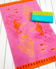 Fun in the sun. Jet off to the beach with your Under the Sea beach towel in tow, featuring all your favorite friends from the sea in brilliant colors.