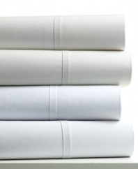 The essence of luxury. Featuring pure Egyptian cotton sateen in a smooth 310 thread count, this Sublime Sateen fitted sheet from Barbara Barry makes every night an indulgence.