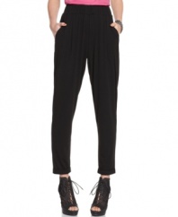 On-trend and extra chic, these harem pants from Material Girl are a good reason to give your jeans a day off! Pair them platform heels and a fitted top for a look that spells fashion!