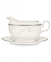 Fluid platinum scrolls glide freely throughout this beautiful fine china gravy boat from Noritake. Easy to match with any decor, the fresh and elegant Platinum Wave collection of dinnerware and dishes is a timeless look for fine dining or luxurious everyday meals.