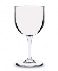 The Montaigne Optic stemware collection has a simple, timeless style that enhances the natural beauty of the crystal. This water goblet has a perfect sparkling look and shape that will turn even the most basic of drinks into a work of art.