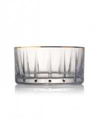 Handcrafted in premium Rogaska crystal, the Elmsford champagne coasters embody the luxe sophistication of Trump Home. Delicate cuts and touches of gold add elegant flair to formal entertaining.