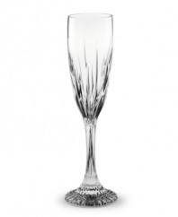 The resplendent crystal and quintessential French design of Baccarat's Jupiter champagne flute sets a new standard for fine dining. Vertical cuts extend from bowl to base in this collection of toasting flutes that exudes vintage grandeur.