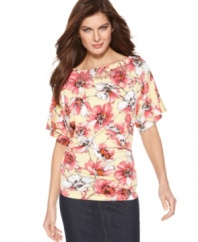 Spring is in the air with this chic top from Ellen Tracy! The boat neckline and short kimono sleeves are super-flattering, while the floral print and beading is simply striking.