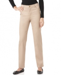 Crisp meets casual in stretch cotton twill pants by Jones New York Signature. Pair with your favorite flats or heels to polish the look.