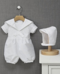 Set sail for the special day with this traditional sailor-style romper.