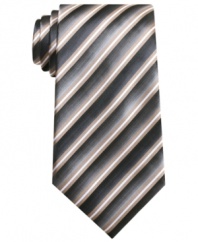 Simplify your morning. This striped tie from John Ashford is an easy style you can wear with anything.