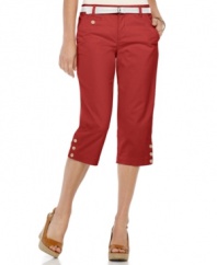 Dockers' super-soft petite capri features a hint of stretch and built-in tummy flattening features for a flattering fit. A matching belt and buttoned cuffs make for a stylish casual look!