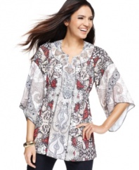 Get the boho look with this striking Style&co. tunic. With allover mixed prints, it pairs perfectly with your favorite jeans!