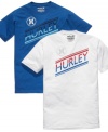 Follow the lines to a cool, casual look with this graphic T shirt from Hurley.