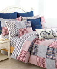 Rock the plaid! This navy and red decorative pillow from Tommy Hilfiger features traditional American quilt inspiration with a modern construction. Coordinates with the Colton Point comforter set from Tommy Hilfiger. (Clearance)