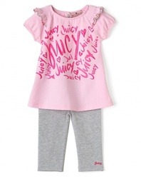 Make playtime a stylish affair with a logo tee and legging set from Juicy with delicate ruffle details.