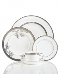 Place settings inspired by the luxurious details that mark a Vera Wang gown. The Lace dinnerware and dishes set features a delicate, lace-patterned border in gleaming platinum.